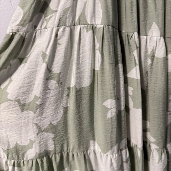 Rachel Zoe Green  White Floral Tiered Shirred Maxi Dress M Ruffle Sleeve V-neck - Picture 6 of 13